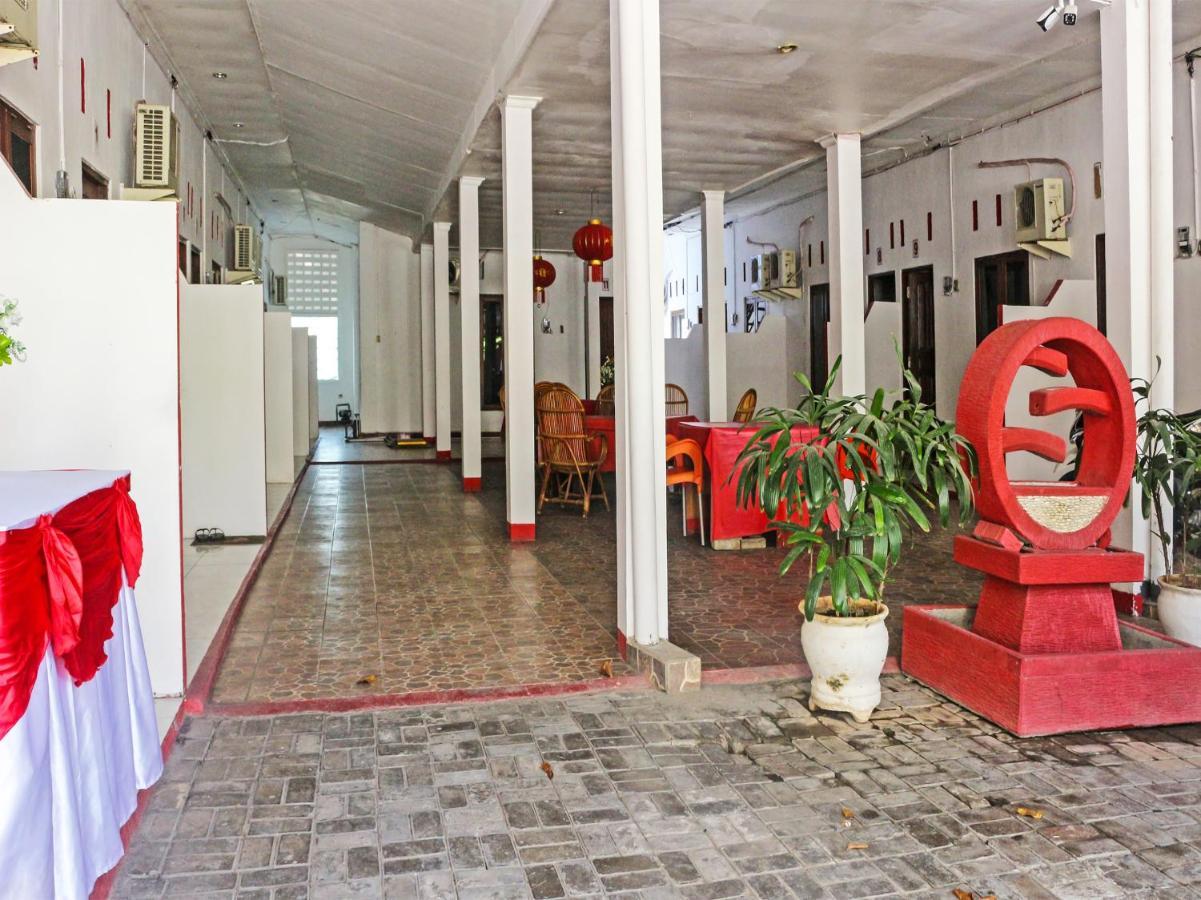 Oyo 91416 Puri 88 Homestay Купанг Экстерьер фото