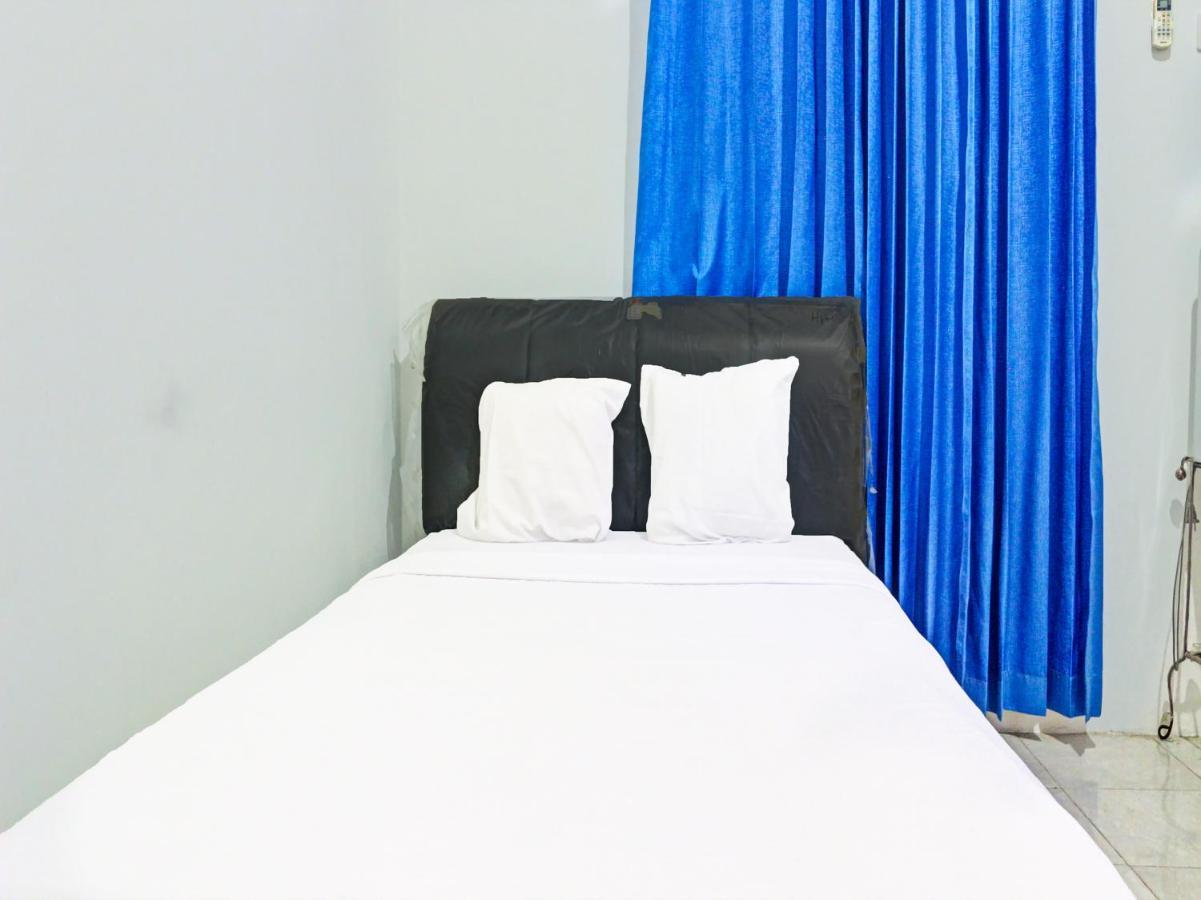 Oyo 91416 Puri 88 Homestay Купанг Экстерьер фото
