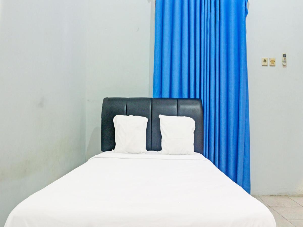 Oyo 91416 Puri 88 Homestay Купанг Экстерьер фото